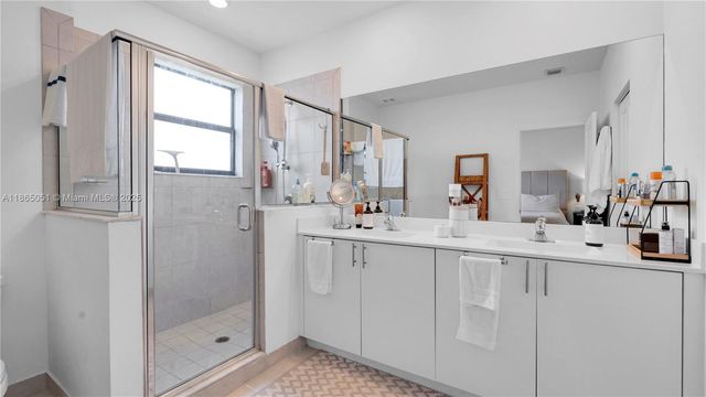 11922 SW 245 TER 0, Homestead, FL 33032