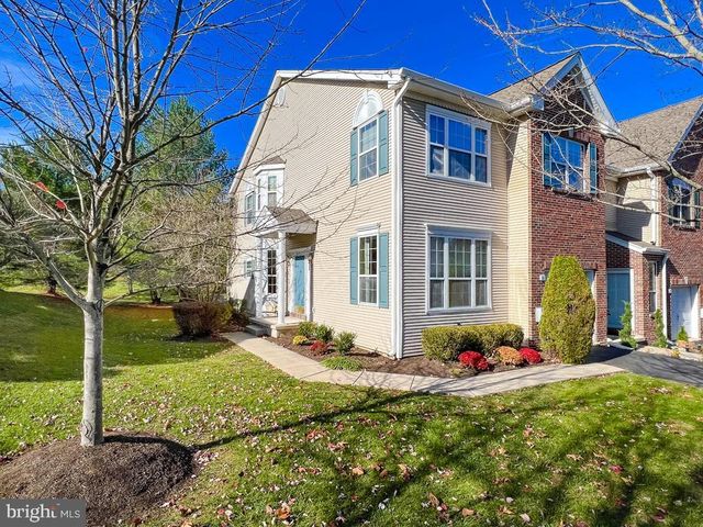 16 DISPATCH DR, Washington Crossing, PA 18977