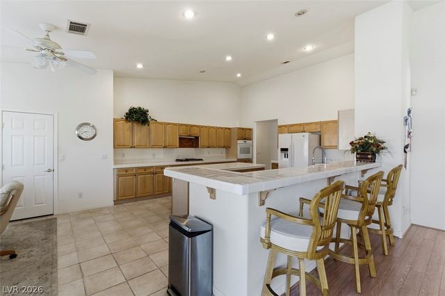 7430 Bisonwood Avenue, Las Vegas, NV 89131