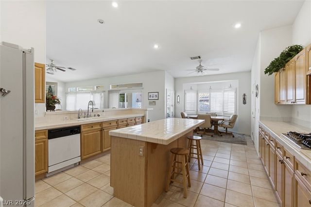 7430 Bisonwood Avenue, Las Vegas, NV 89131