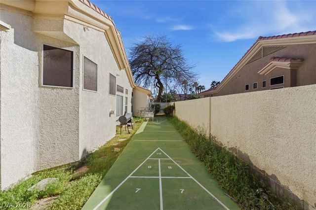 7430 Bisonwood Avenue, Las Vegas, NV 89131