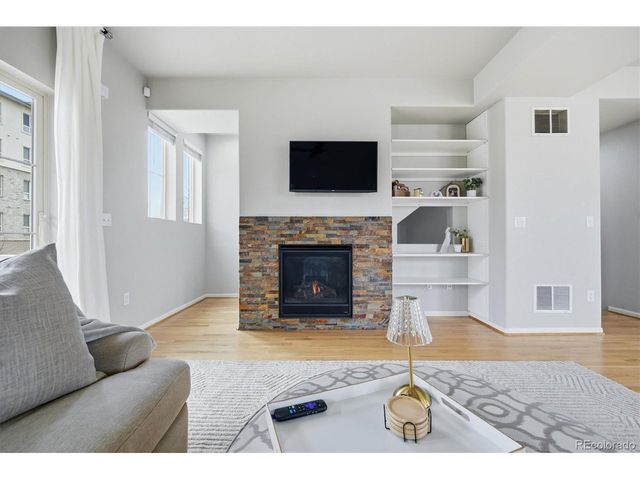 10241 Bellwether Ln, Lone Tree, CO 80124