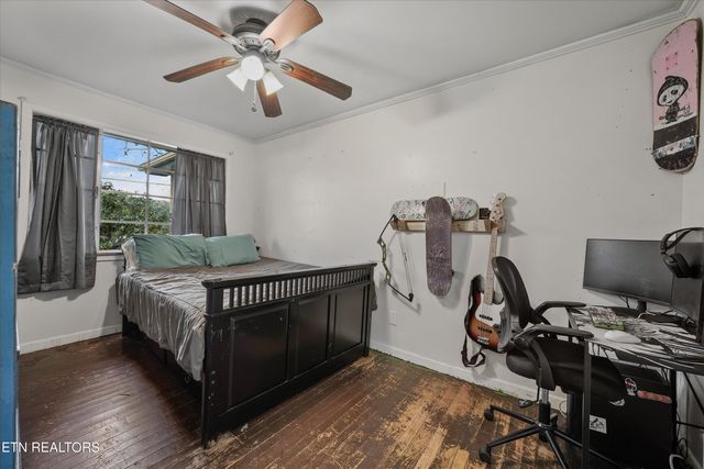 225 W W Ford Valley Rd, Knoxville, TN 37920