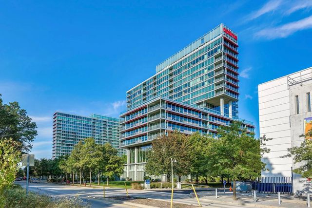 9715 Woods Drive 510, Skokie, IL 60077