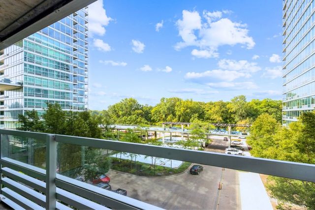 9715 Woods Drive 510, Skokie, IL 60077