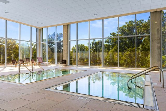 9715 Woods Drive 510, Skokie, IL 60077
