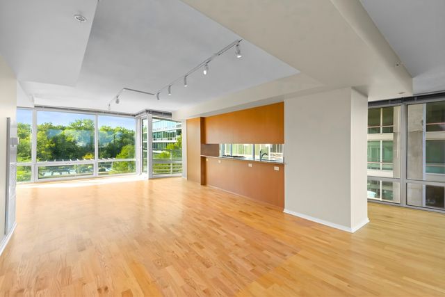 9715 Woods Drive 510, Skokie, IL 60077