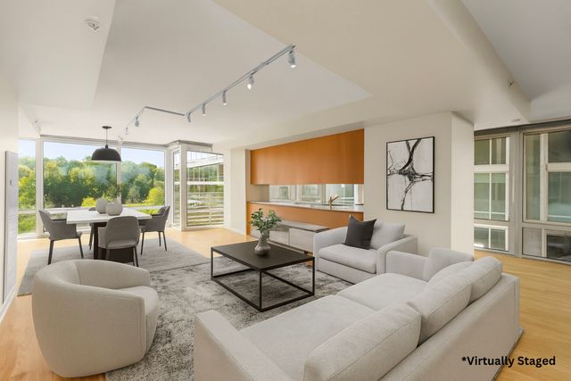 9715 Woods Drive 510, Skokie, IL 60077