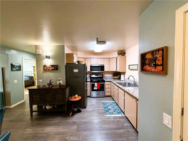 24410 Crenshaw, Torrance, CA 90505