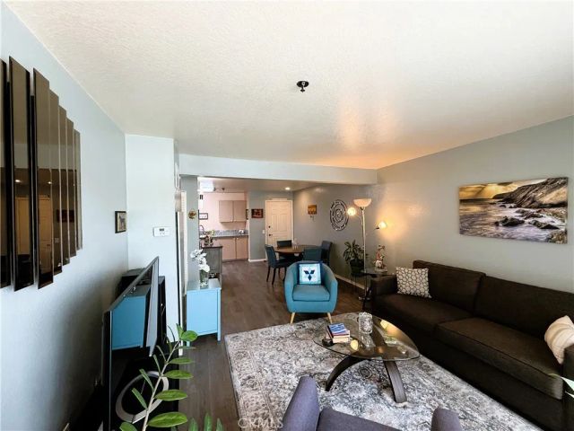 24410 Crenshaw, Torrance, CA 90505