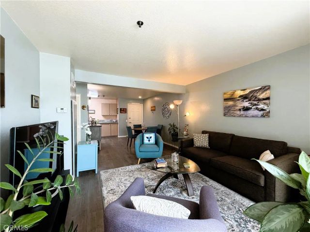 24410 Crenshaw, Torrance, CA 90505