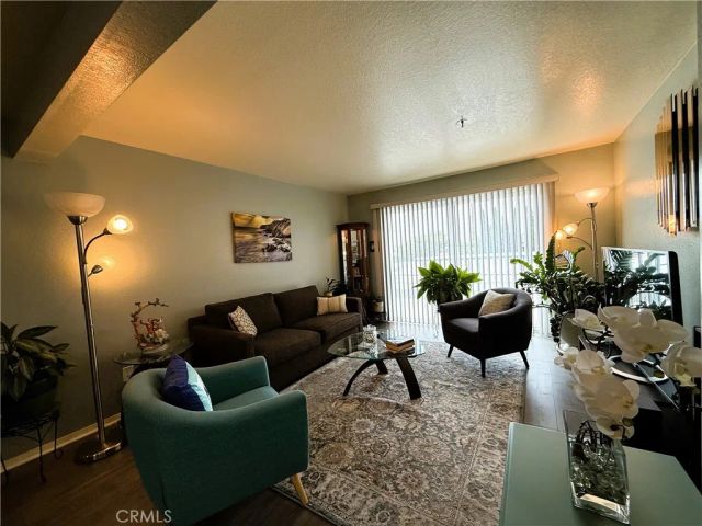 24410 Crenshaw, Torrance, CA 90505