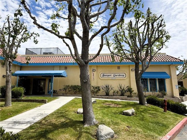 24410 Crenshaw, Torrance, CA 90505
