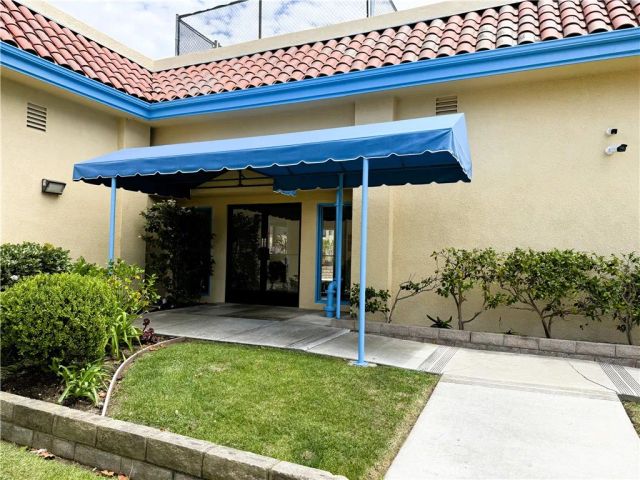24410 Crenshaw, Torrance, CA 90505