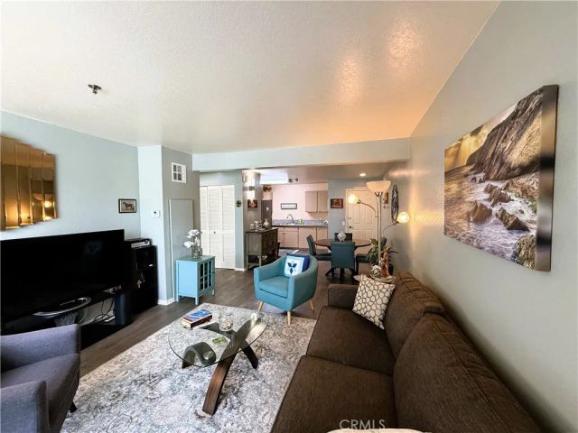 24410 Crenshaw, Torrance, CA 90505