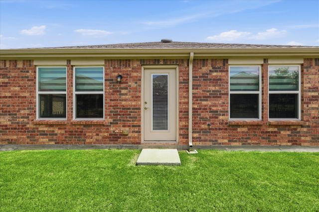 1256 Eagle Lane, Little Elm, TX 76227