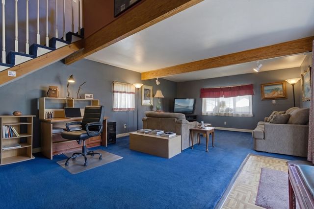 49 Francine Rd, Raynham, MA 02767