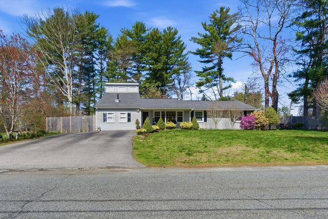 49 Francine Rd, Raynham, MA 02767