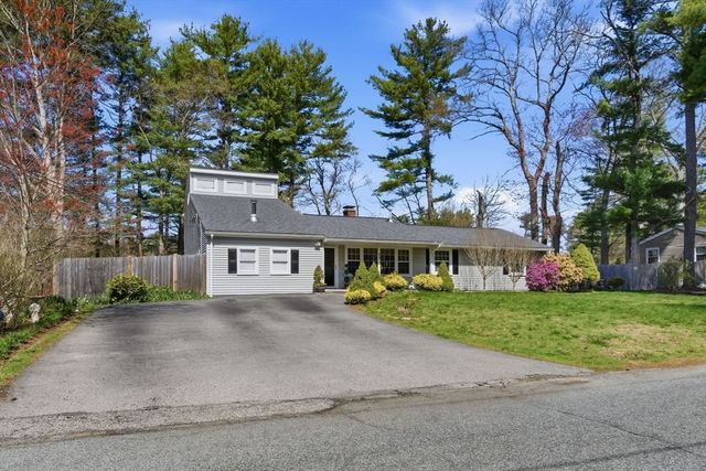 49 Francine Rd, Raynham, MA 02767