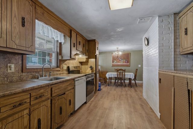 49 Francine Rd, Raynham, MA 02767