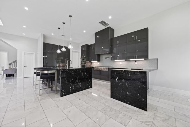 14002 Woodthorpe Lane, Houston, TX 77079