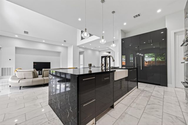 14002 Woodthorpe Lane, Houston, TX 77079