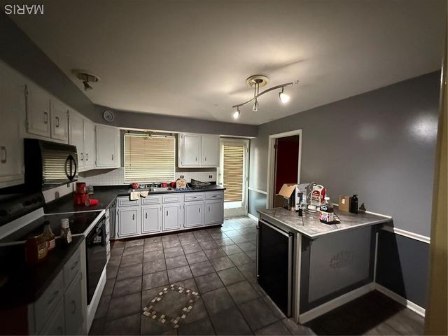 822 Coach N 6 Court, St Louis, MO 63137