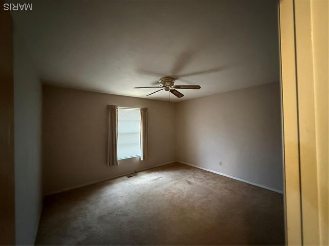 822 Coach N 6 Court, St Louis, MO 63137