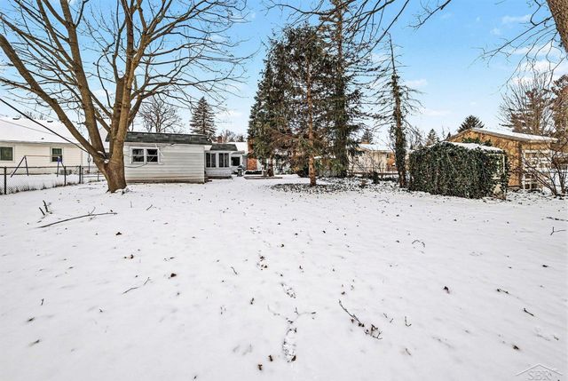 1288 Wilson Avenue, Saginaw Twp, MI 48638