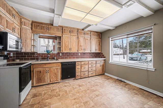 1288 Wilson Avenue, Saginaw Twp, MI 48638