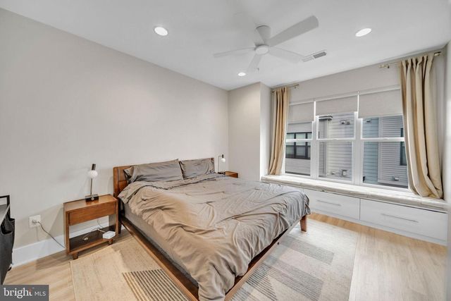 11326 EMERALD PARK RD, Potomac, MD 20854