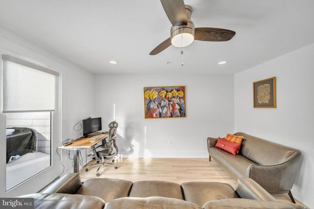 11326 EMERALD PARK RD, Potomac, MD 20854