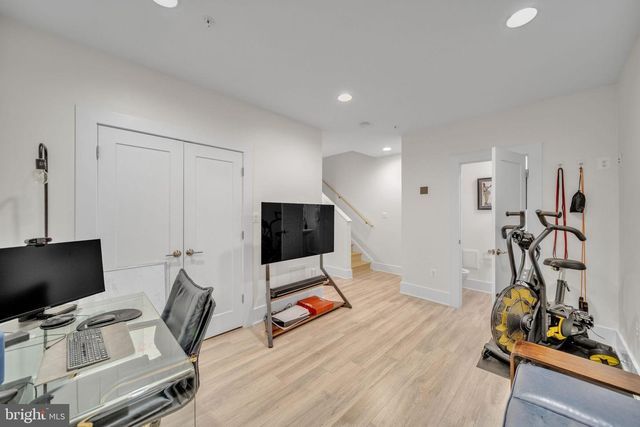 11326 EMERALD PARK RD, Potomac, MD 20854