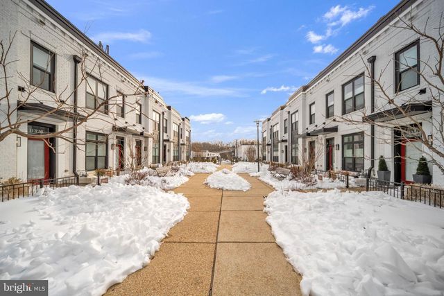 11326 EMERALD PARK RD, Potomac, MD 20854