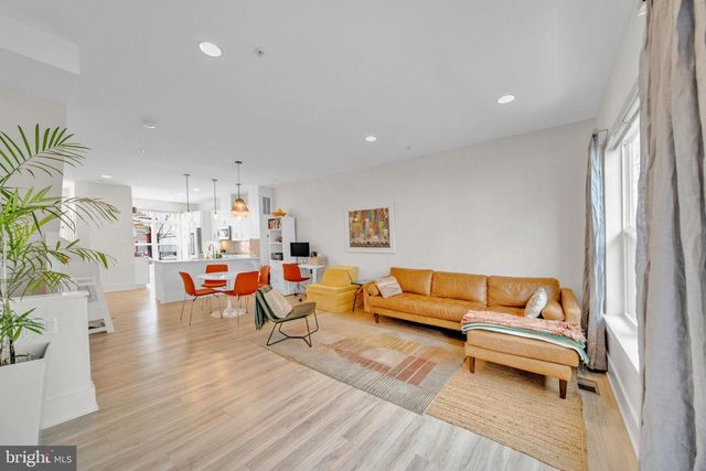 11326 EMERALD PARK RD, Potomac, MD 20854