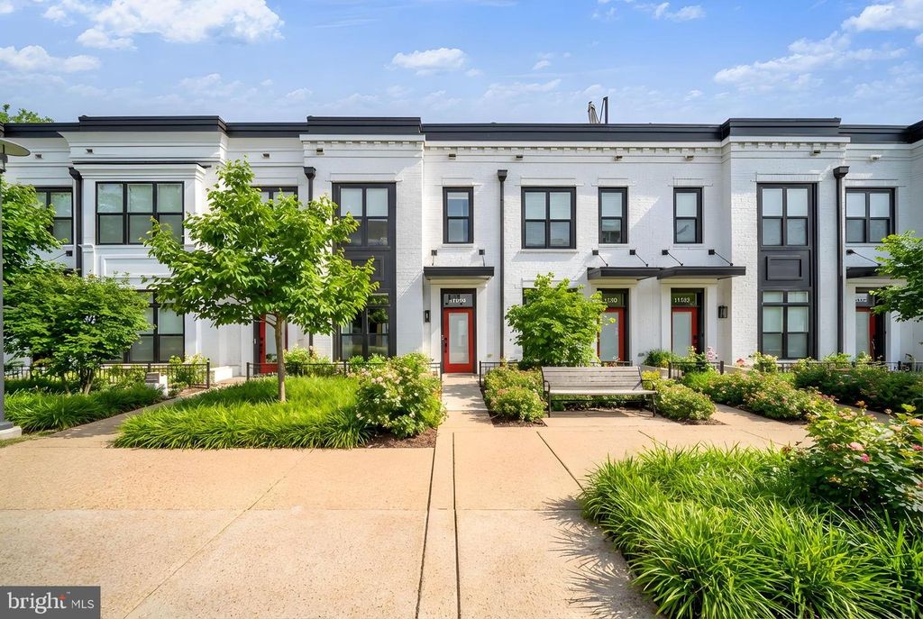 11326 EMERALD PARK RD, Potomac, MD 20854