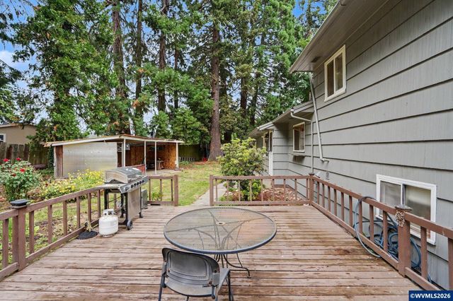 6995 River Rd NE, Keizer, OR 97303