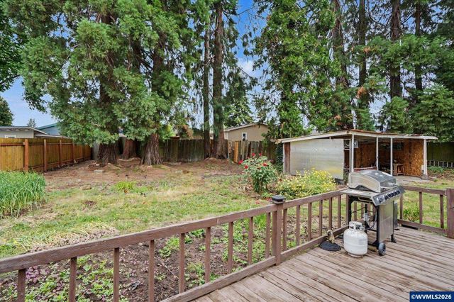 6995 River Rd NE, Keizer, OR 97303