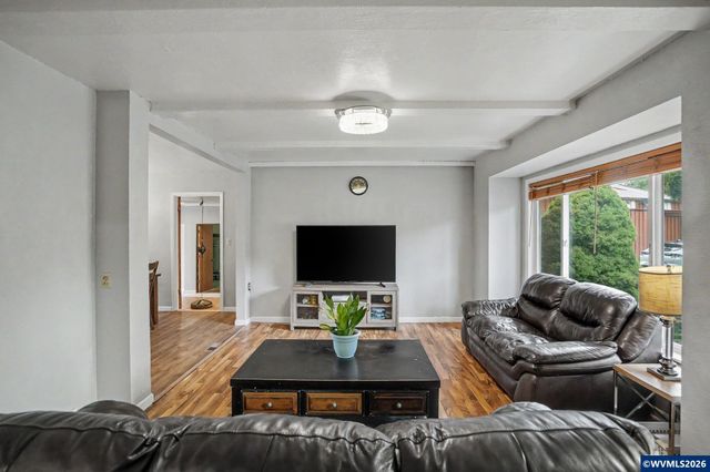 6995 River Rd NE, Keizer, OR 97303