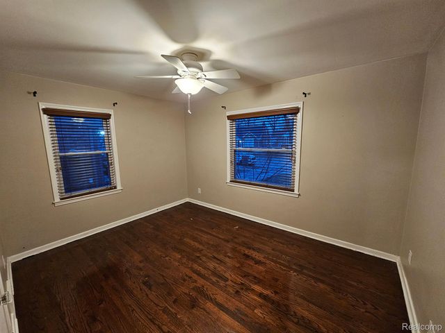 1501 N SILVERY Lane, Dearborn, MI 48128
