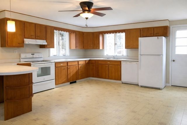 31 Montana, Holden, MA 01520