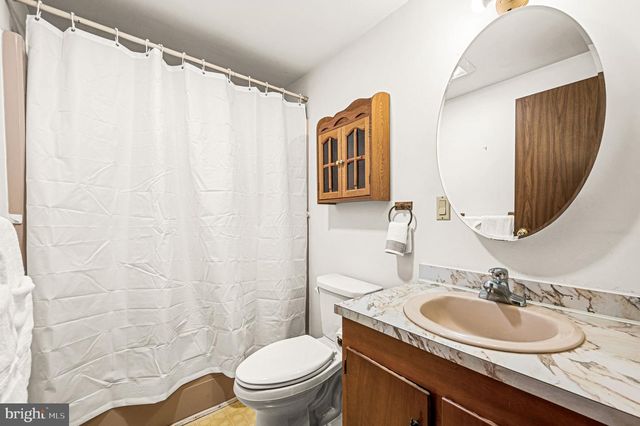 1505 HARVEY LN, Pottstown, PA 19465