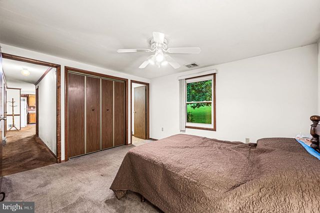 1505 HARVEY LN, Pottstown, PA 19465