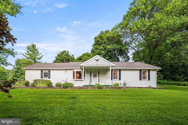 1505 HARVEY LN, Pottstown, PA 19465