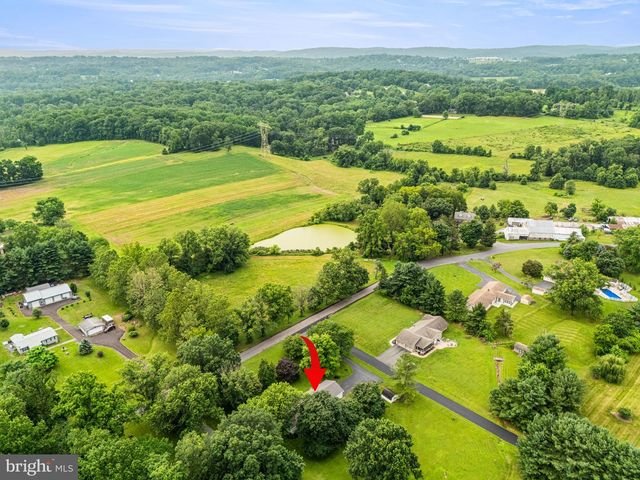 1505 HARVEY LN, Pottstown, PA 19465