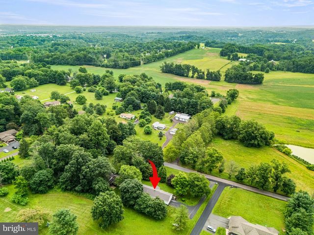 1505 HARVEY LN, Pottstown, PA 19465