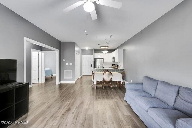 608 W Brown Street Apt F, Southport, NC 28461