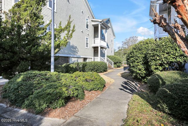 608 W Brown Street Apt F, Southport, NC 28461