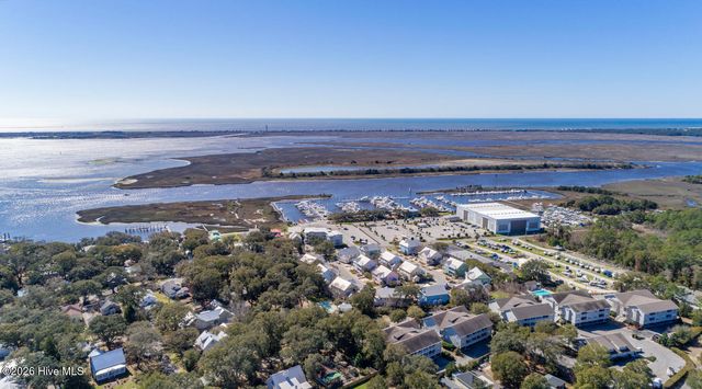 608 W Brown Street Apt F, Southport, NC 28461