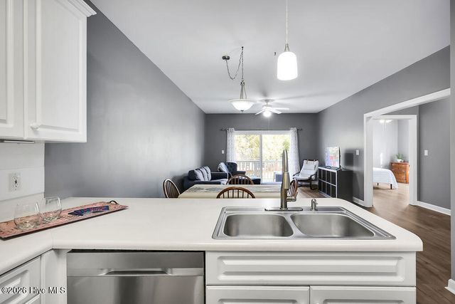 608 W Brown Street Apt F, Southport, NC 28461